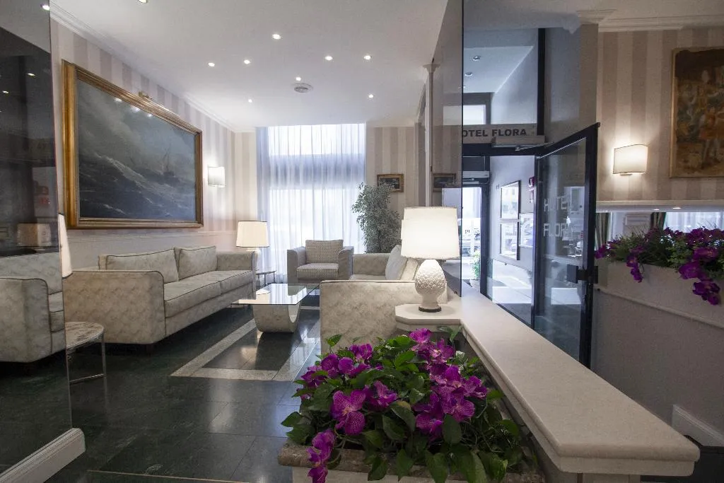 Lobby, Flora, Milan