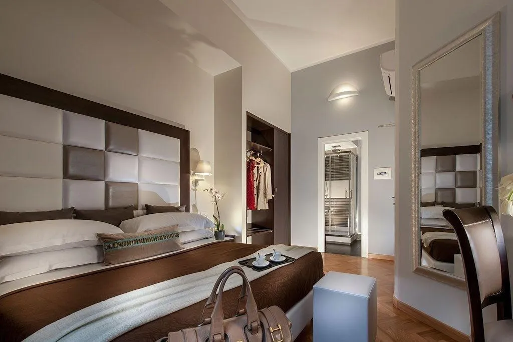 Room, Dve Suite Rome, Naples
