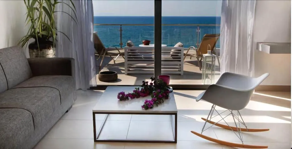 Room, Mare Dei Suites Hotel, Santorini