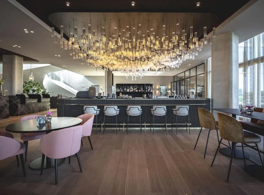 Bar, Van der Valk Hotel Amsterdam Zuidas, Amsterdam