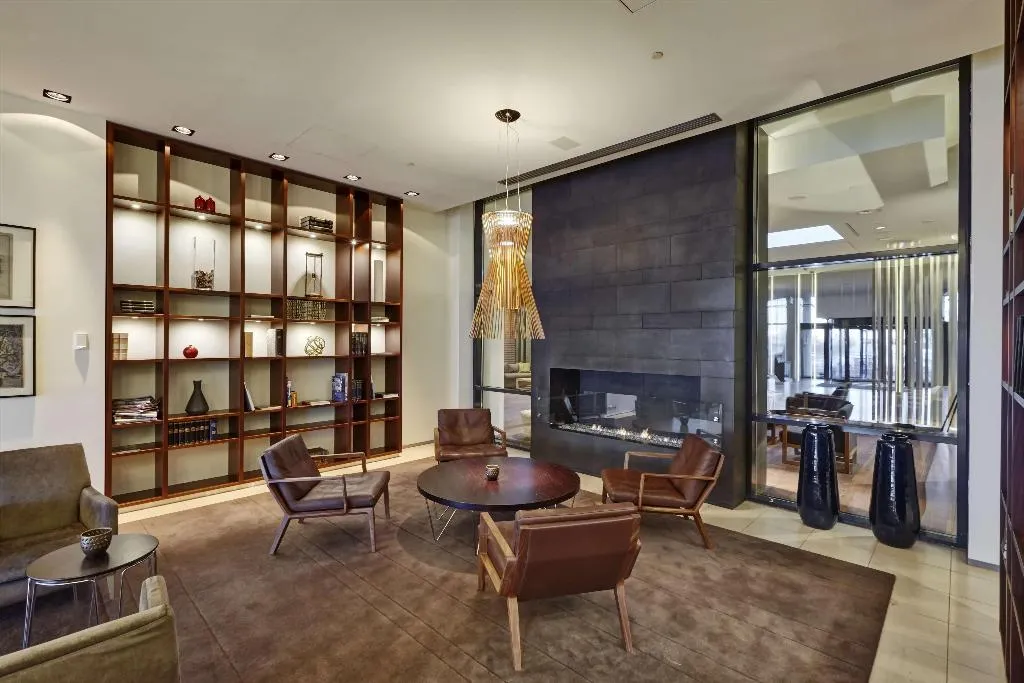 Lobby, Hilton Reykjavik Nordica, Reykjavik