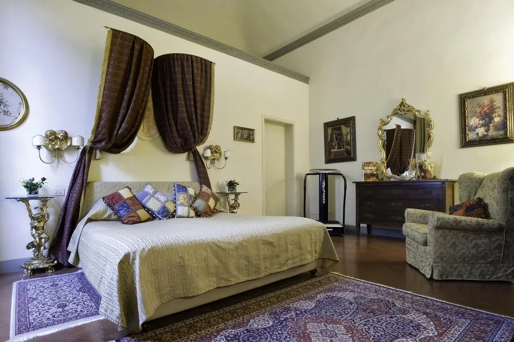 SUITE STANDARD Room, All-Suites Palazzo Magnani Feroni, Florence