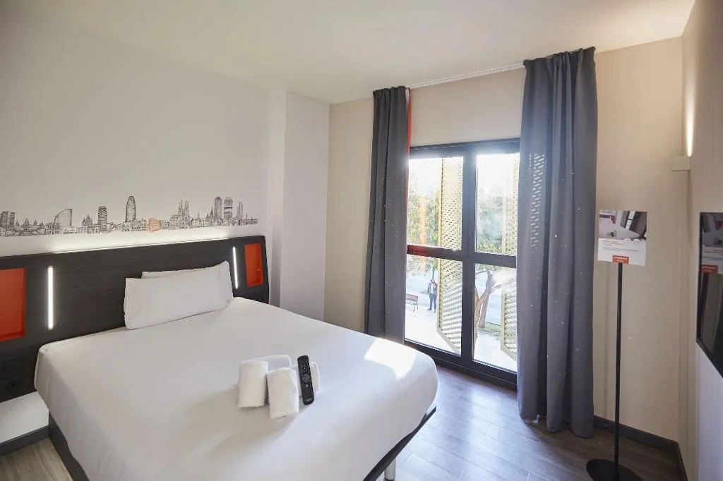 Room, easyHotel Barcelona Fira, Barcelona