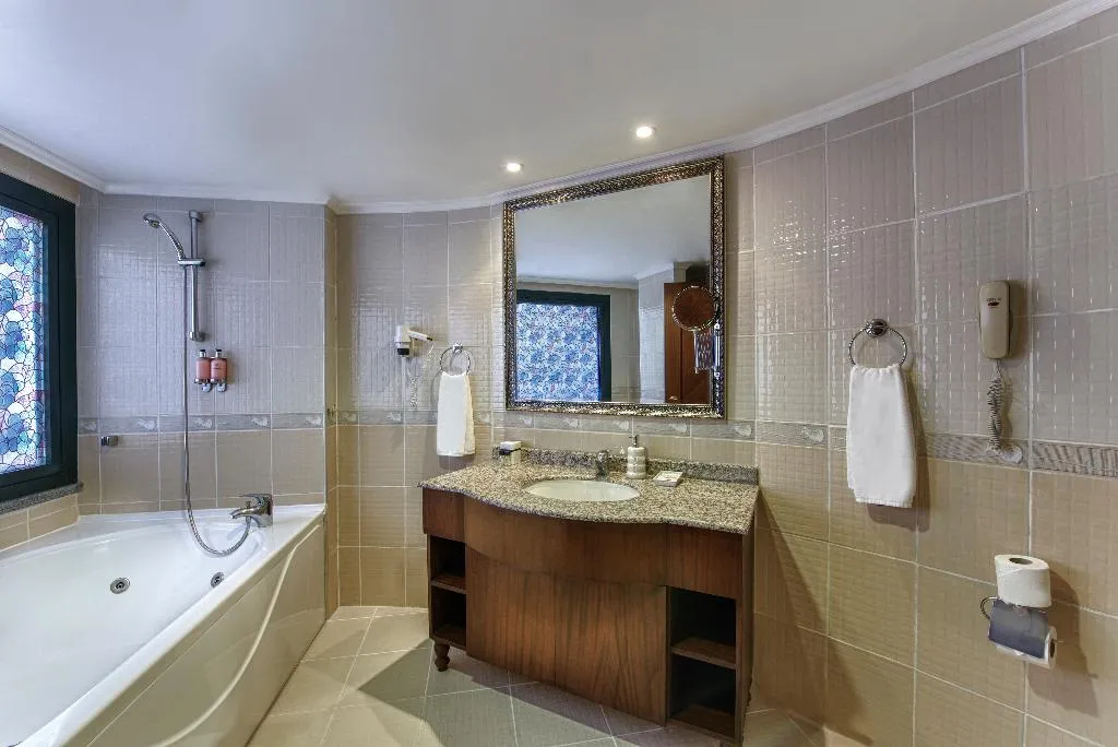 JUNIOR SUITE SEA VIEW Room, Delphin Palace, Antalya