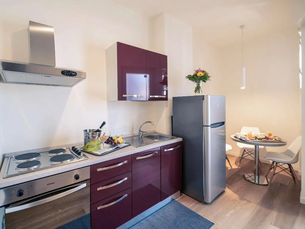 APARTMENT WITH KITCHENETTE Room, Mercure Milano Solari, Milan