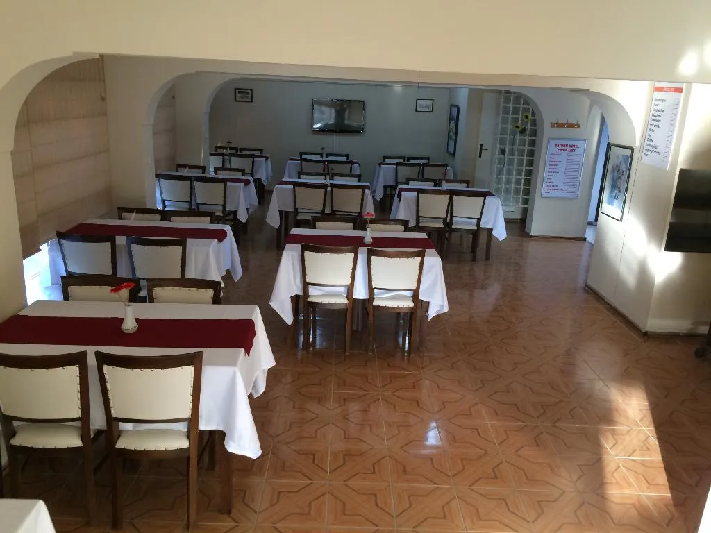 Restaurant, Saturn, Izmir
