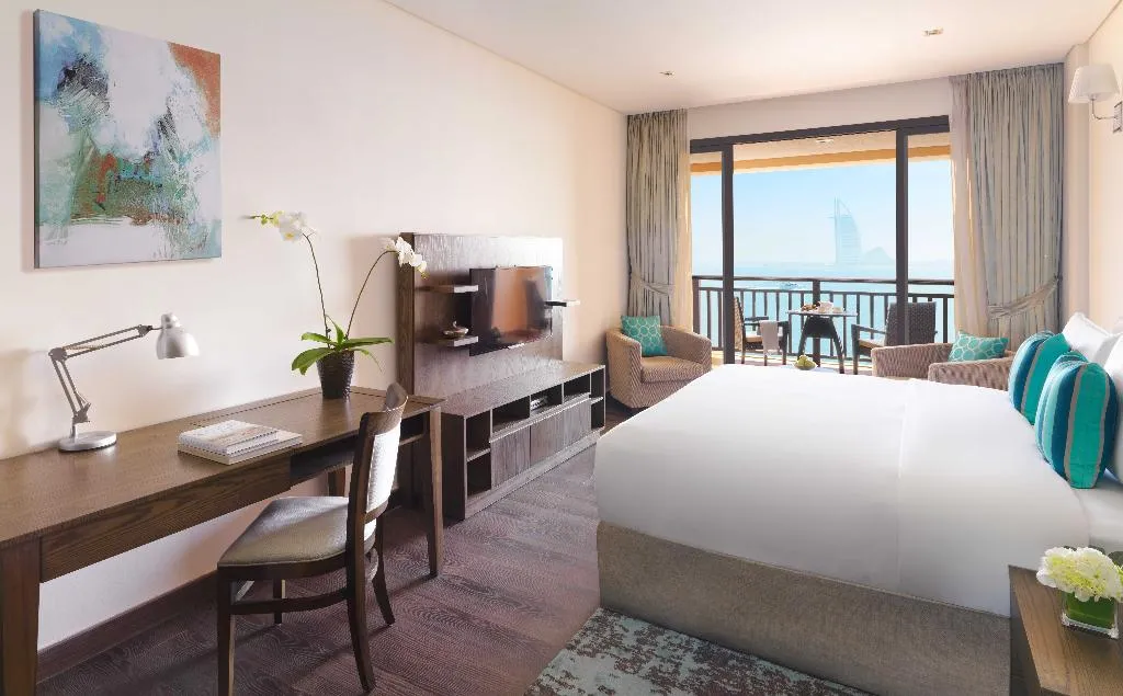 APARTMENT STANDARD Room, Anantara The Palm Dubai Resort, Dubai