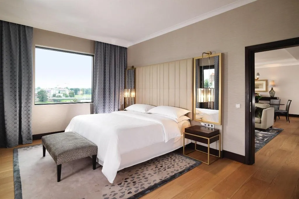 Room, Sheraton Grand Krakow, Krakow