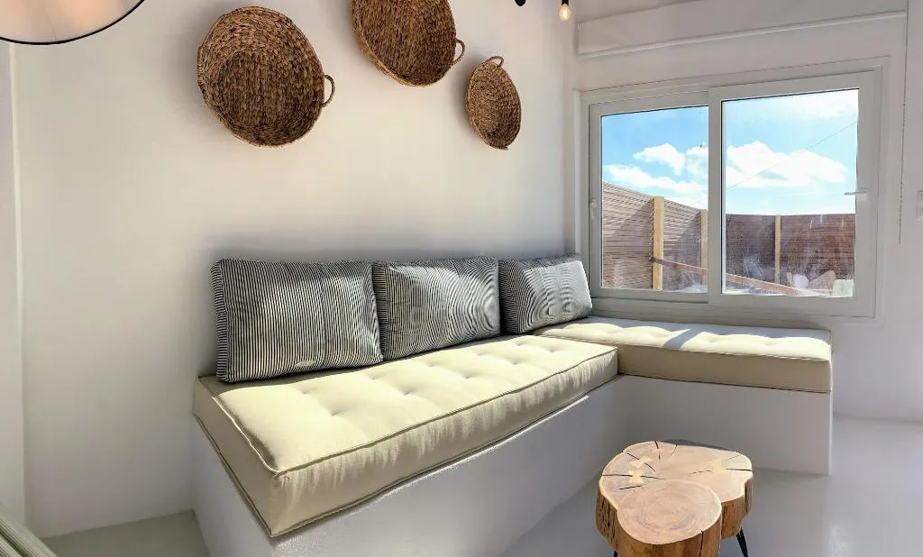 Room, Mesanto Luxury Suites, Santorini