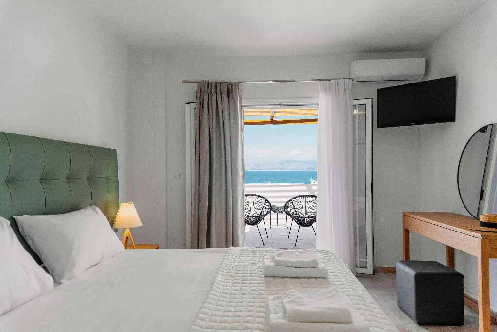 Room, La Playa Grande, Corfu