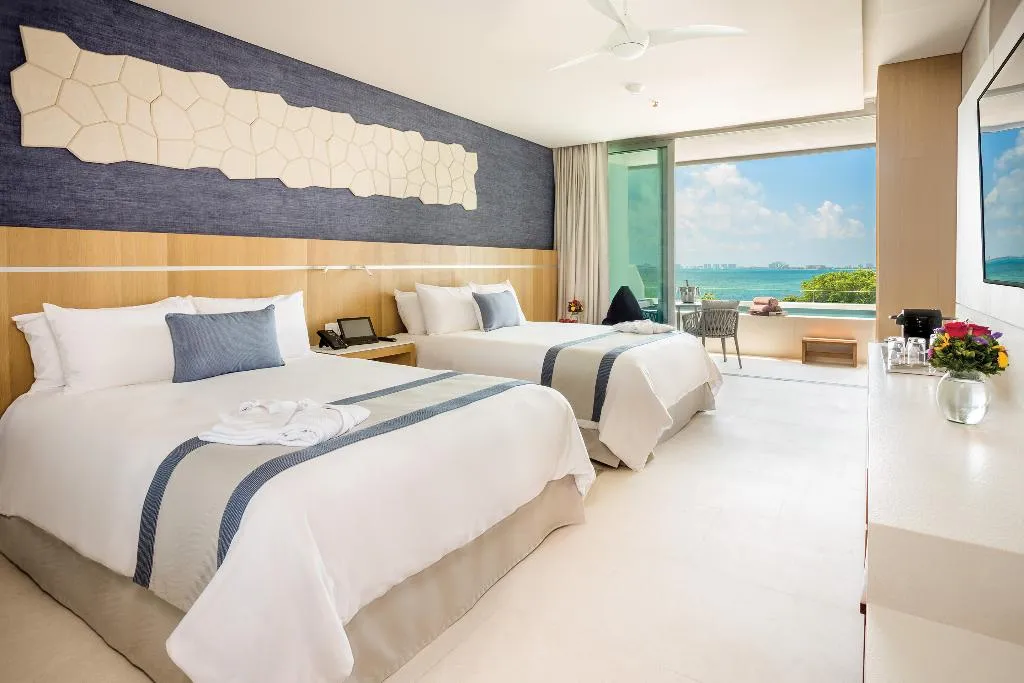 DOUBLE CLUB TWO QUEEN BEDS Room, Dreams Vista Cancun Golf & Spa Resort, Cancun Area