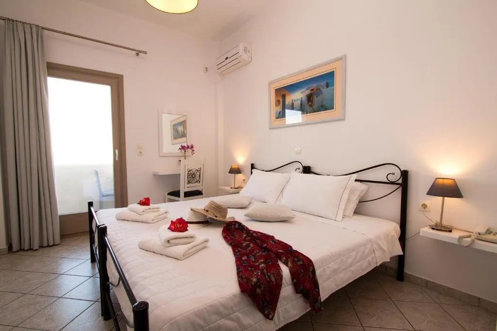 Room, Nemesis, Santorini