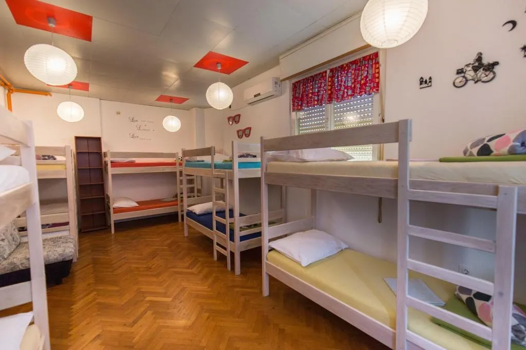 Room, Crazy House Hostel Pula, Istria