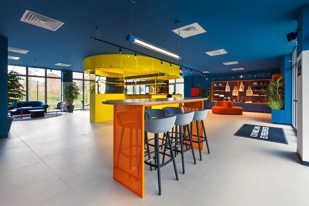 Lobby, Cx Milan Nom, Milan