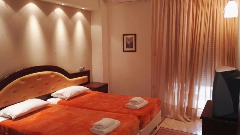 Room, Filippos, Halkidiki
