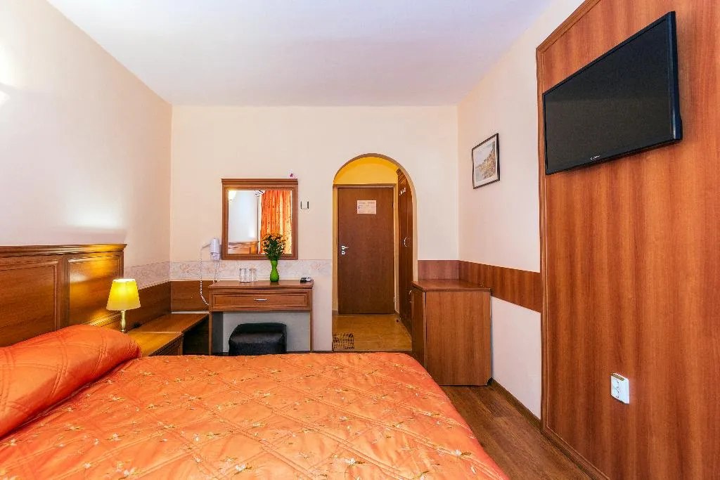 TWIN STANDARD Room, Hotel Venus, Bourgas