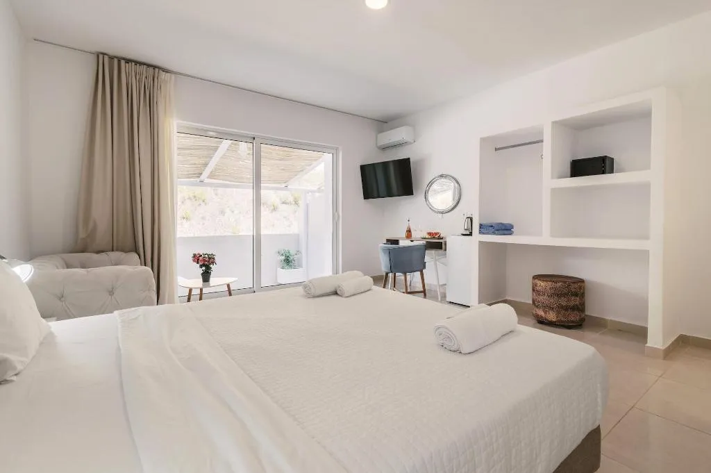 Room, Bamboo Suites, Rhodes