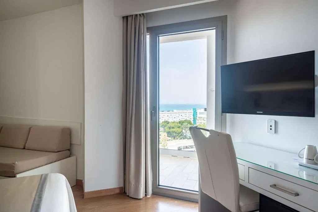 TWIN SEA VIEW WITH BALCONY Room, THB Maria Isabel, Majorca