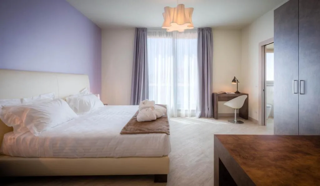DOUBLE SUPERIOR WITH VIEWS Room, Forte16 Apartments View & Spa, Florence