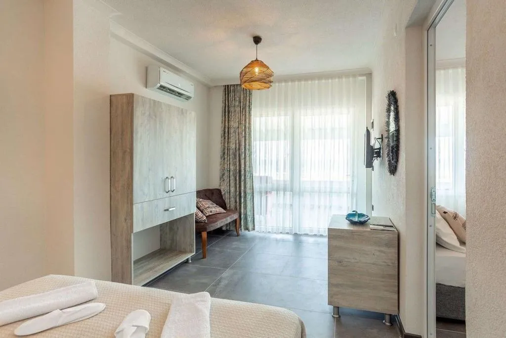 Room TWO QUEEN BEDS Room, Palm Beach Hotel, Izmir