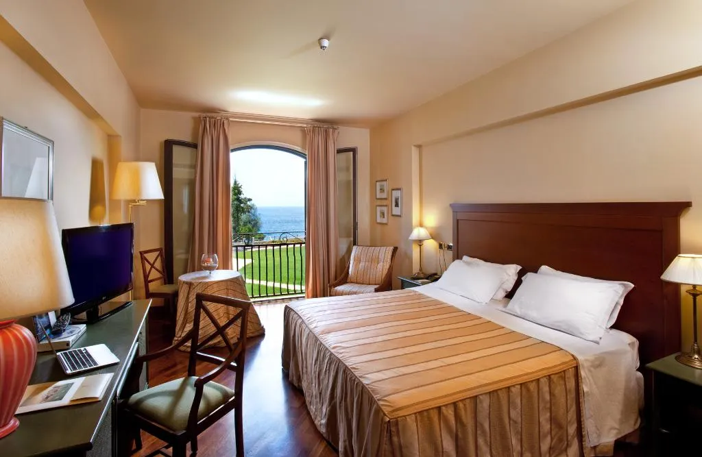 Double or Twin SEA VIEW Room, Grand Hotel Baia Verde, Catania