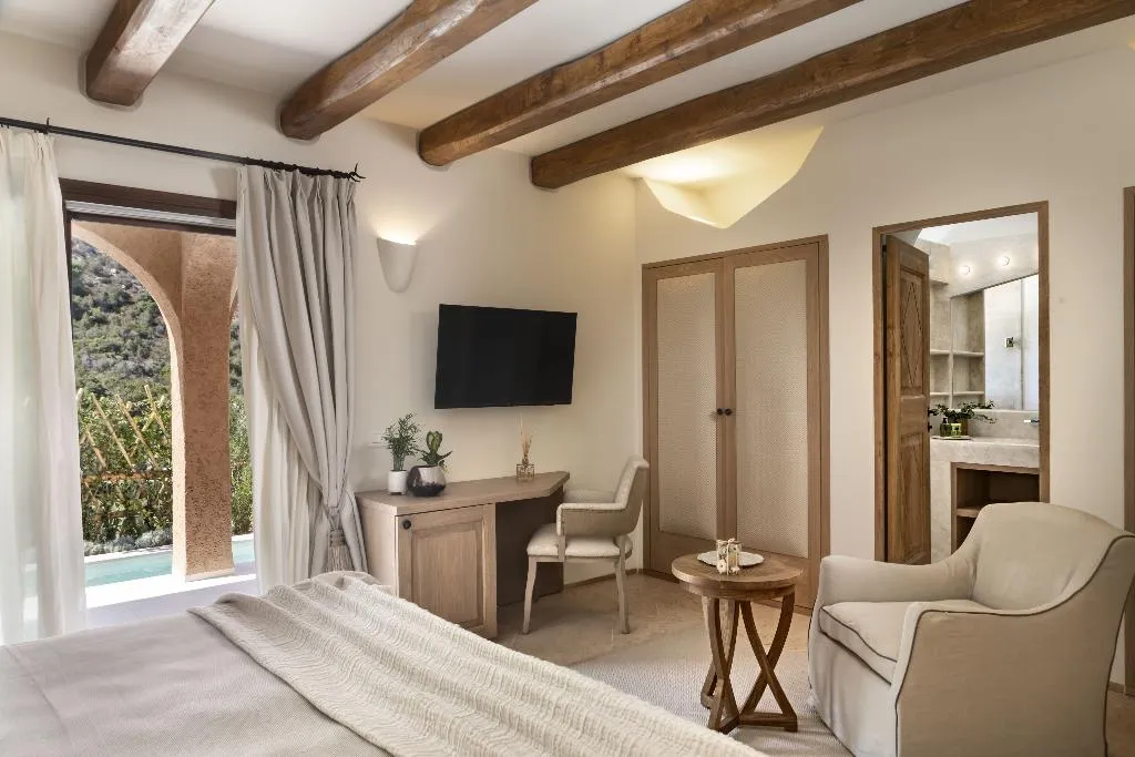 DOUBLE PRESTIGE Room, Relais Villa Carola, Olbia