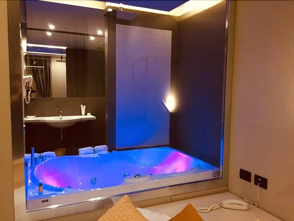Room, Hotel Miramare, Naples