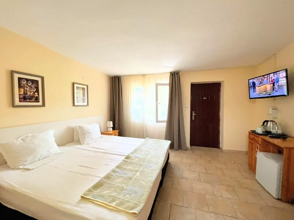 Double or Twin ECONOMY Room, Lotus, Bourgas
