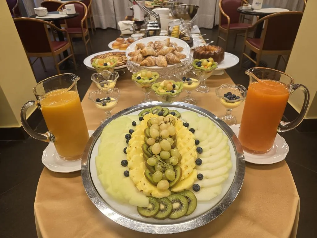 Restaurant, Hotel Sant´Ambroeus, Milan