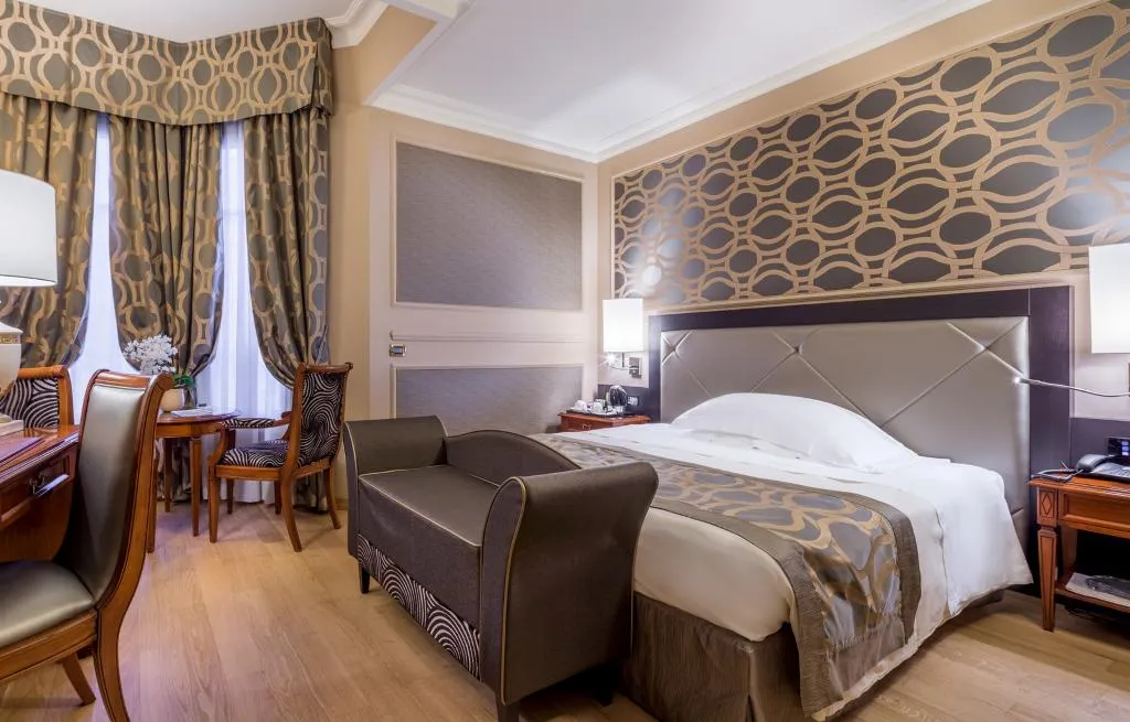 JUNIOR SUITE CAPACITY 3 Room, Grand Visconti Palace, Milan