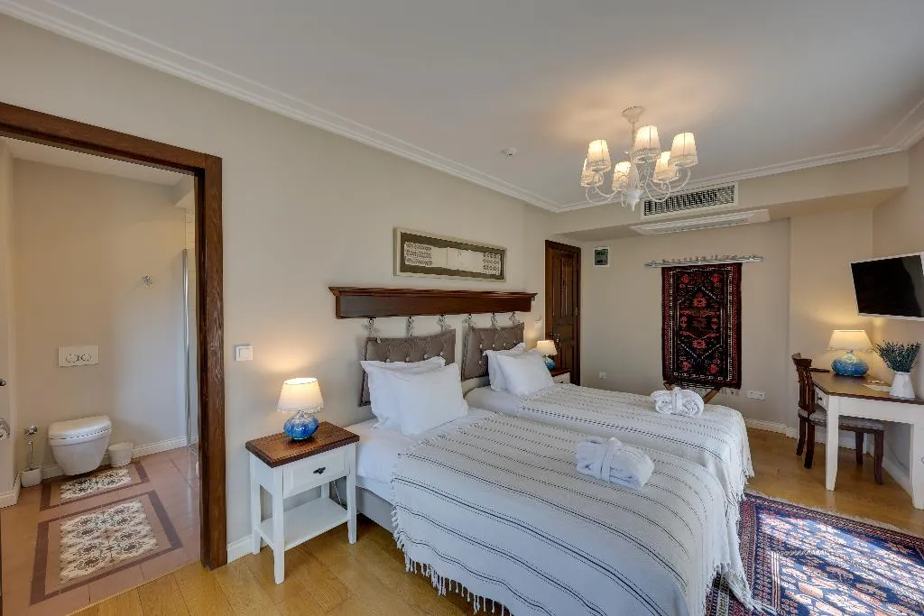 Double or Twin SUPERIOR WITH BALCONY Room, Akanthus Hotel Ephesus, Izmir