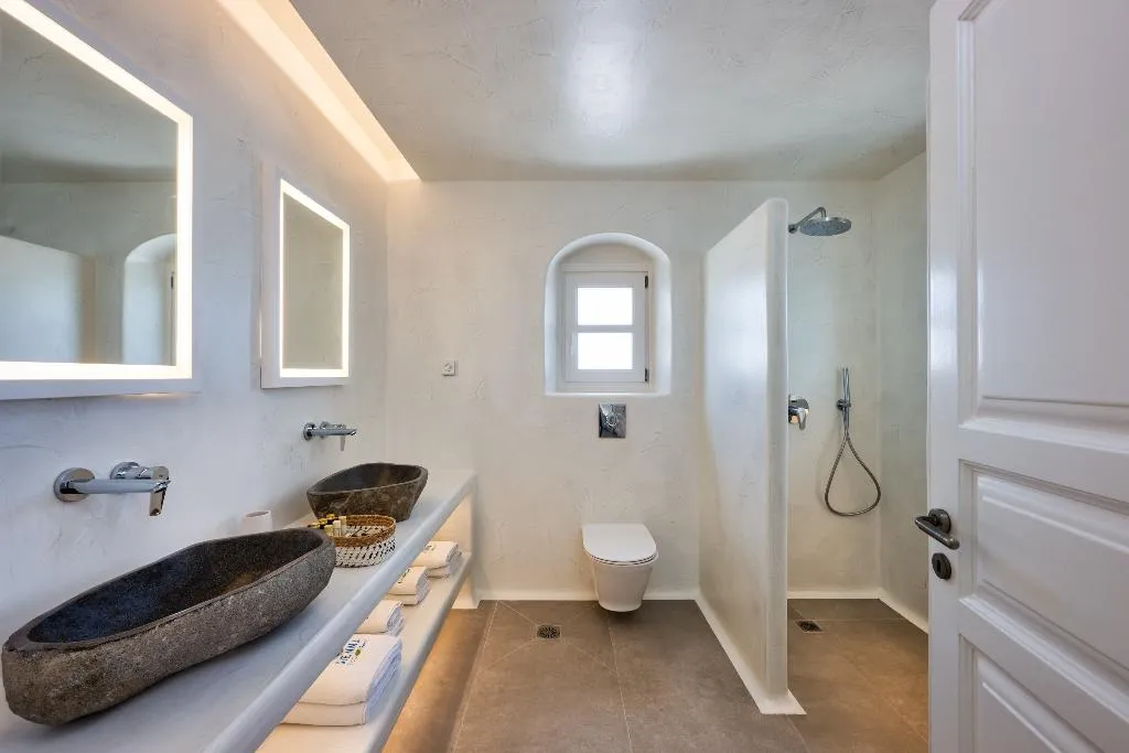VILLA THREE BEDROOMS WITH PRIVATE POOL Room, Sienna Eco Resort, Santorini