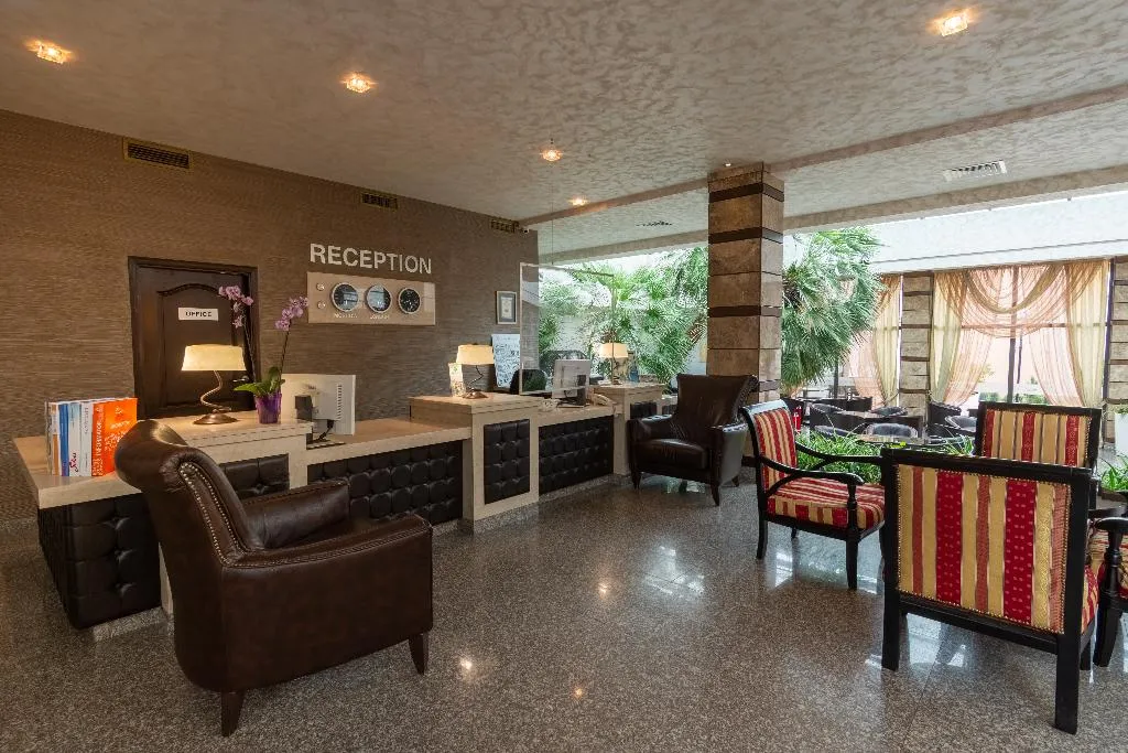 Lobby, Detelina, Varna