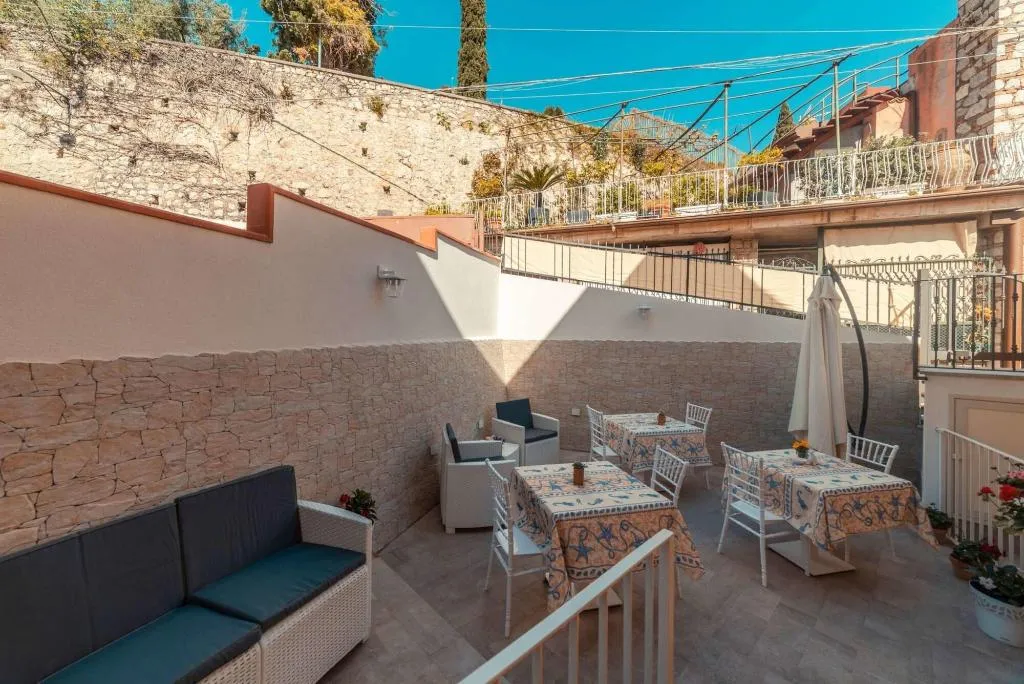 Terrace, Bed And Breakfast Dionisio, Taormina