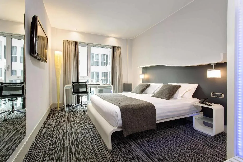 DOUBLE KING SIZE BED Room, Best Western Premier Hotel Royal Santina, Rome