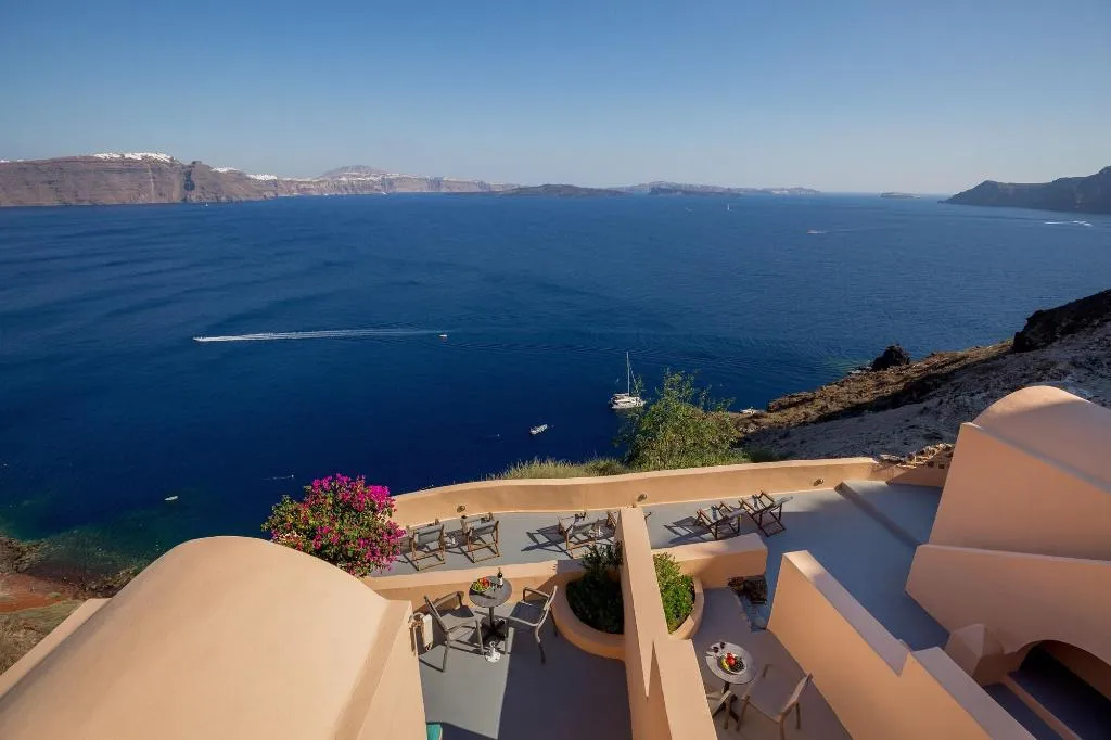 General view, Horizon Aeifos Suites, Santorini