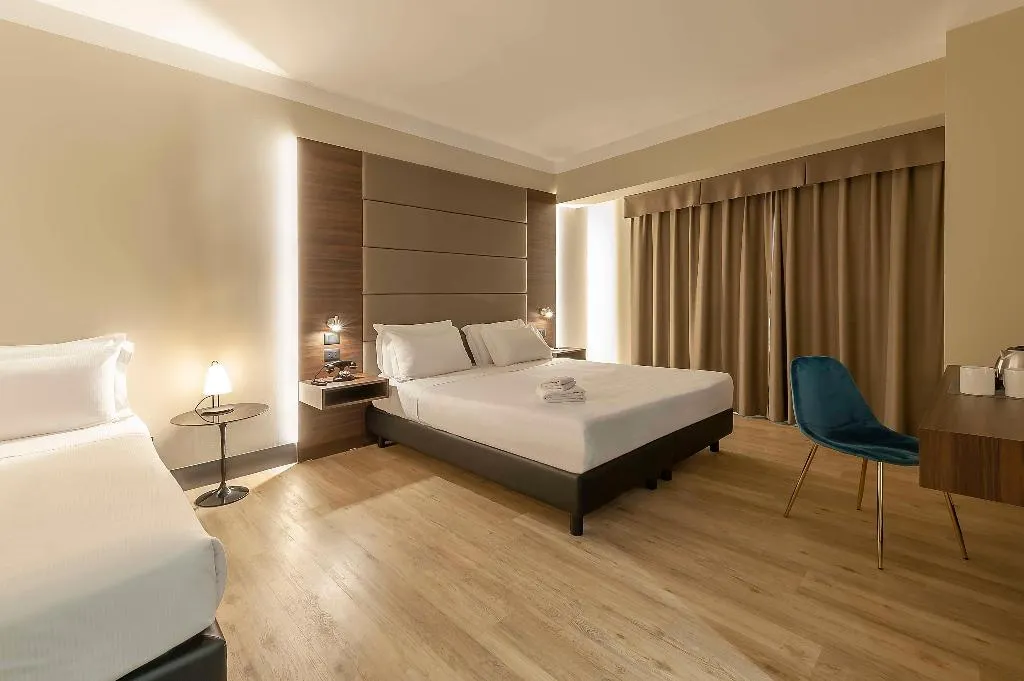 TRIPLE SUPERIOR Room, Best Western Hotel Quattrotorri Perugia, Perugia