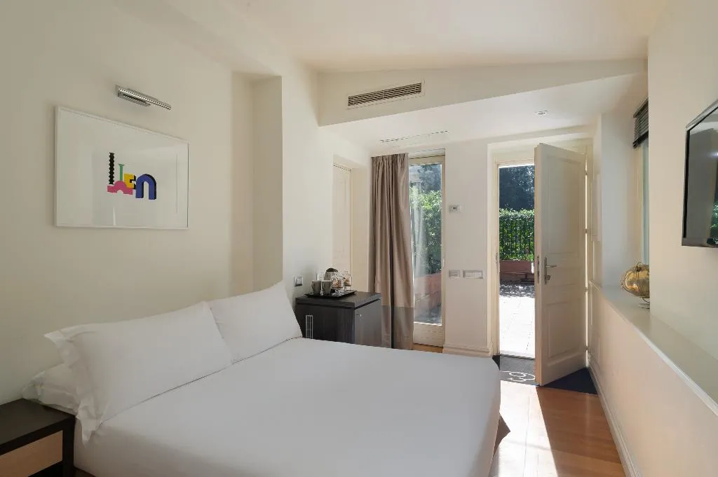 DOUBLE CLASSIC Room, Hotel Principe Torlonia, Rome