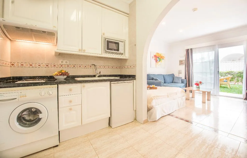 STUDIO CAPACITY 2 Room, Ona Village Cala d'Or, Majorca