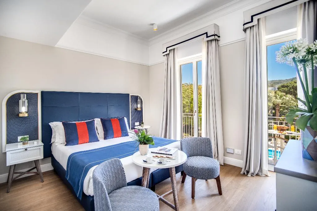 Double or Twin SUPERIOR WITH BALCONY Room, Hotel Mediterraneo Sorrento, Naples
