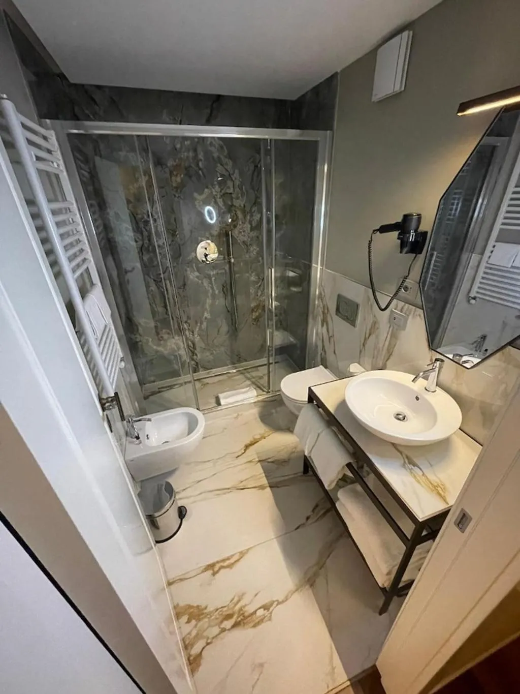 DOUBLE CLASSIC KING BED Room, Albergo San Marco, Venice