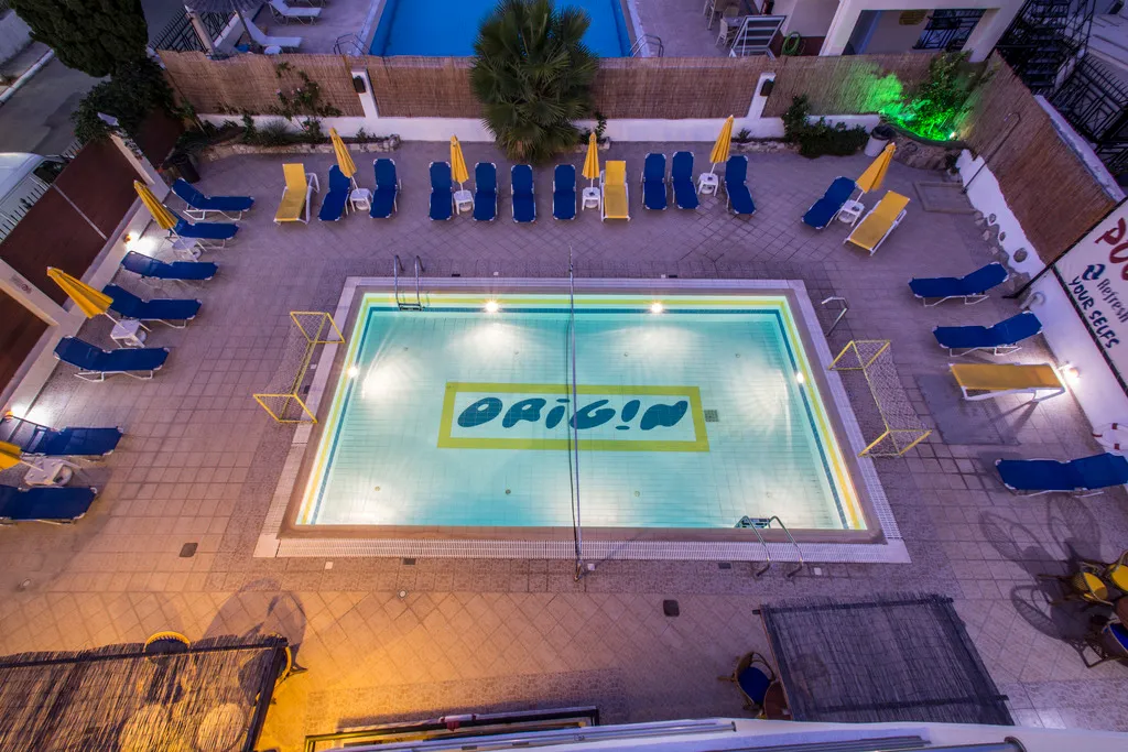 Pool, Origin, Kos