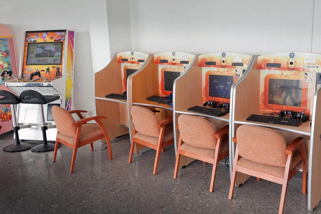 Sports and Entertainment, Hotel Vibra District - Adults Only, Ibiza