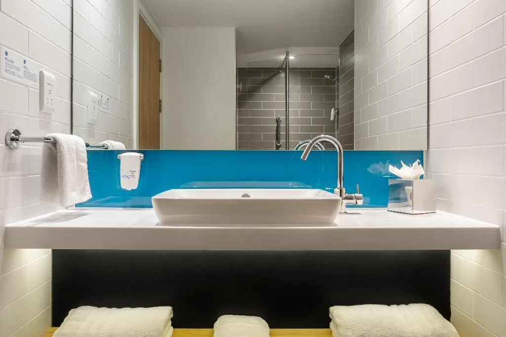 DOUBLE STANDARD Room, Holiday Inn Express Dublin City Centre, Dublin