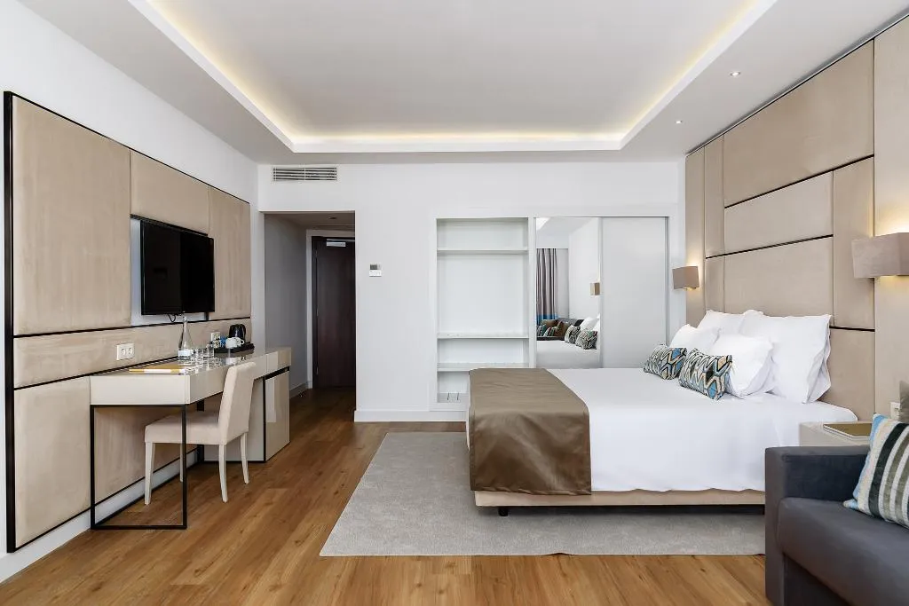DOUBLE SINGLE USE CLASSIC Room, Jupiter Albufeira Hotel – Family & Fun, Algarve