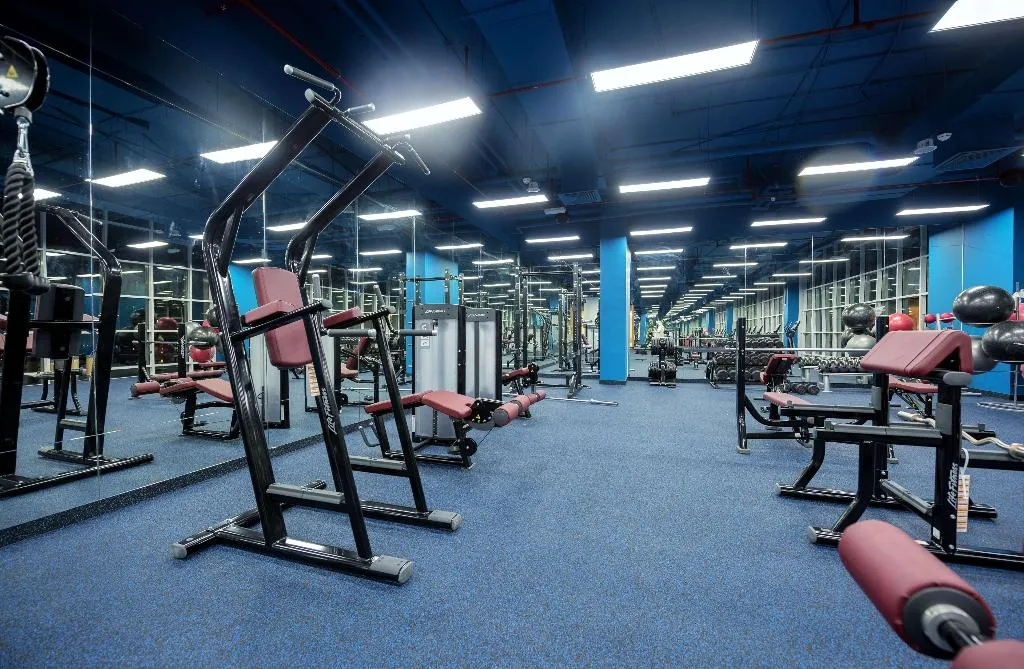 Sports and Entertainment, Canal Central Hotel, Dubai