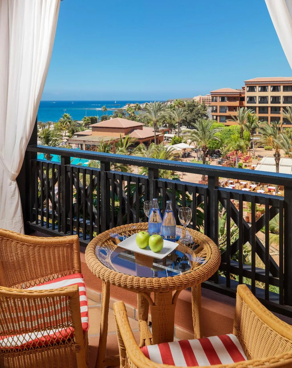 DOUBLE SUPERIOR Room, H10 Costa Adeje Palace, Tenerife