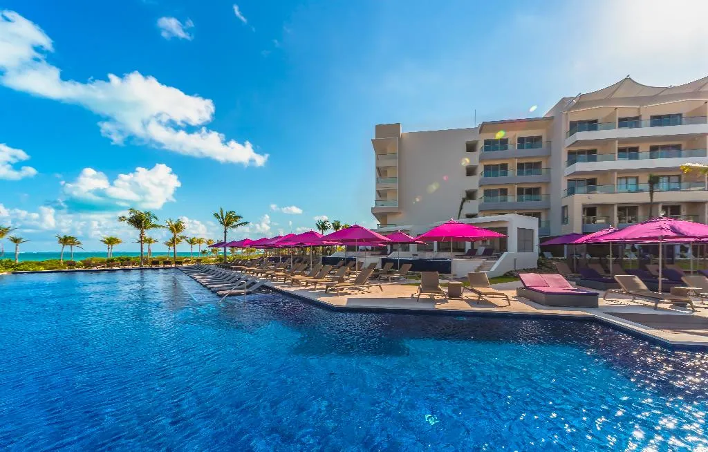 Pool, Planet Hollywood Cancun by Royalton, Cancun Area
