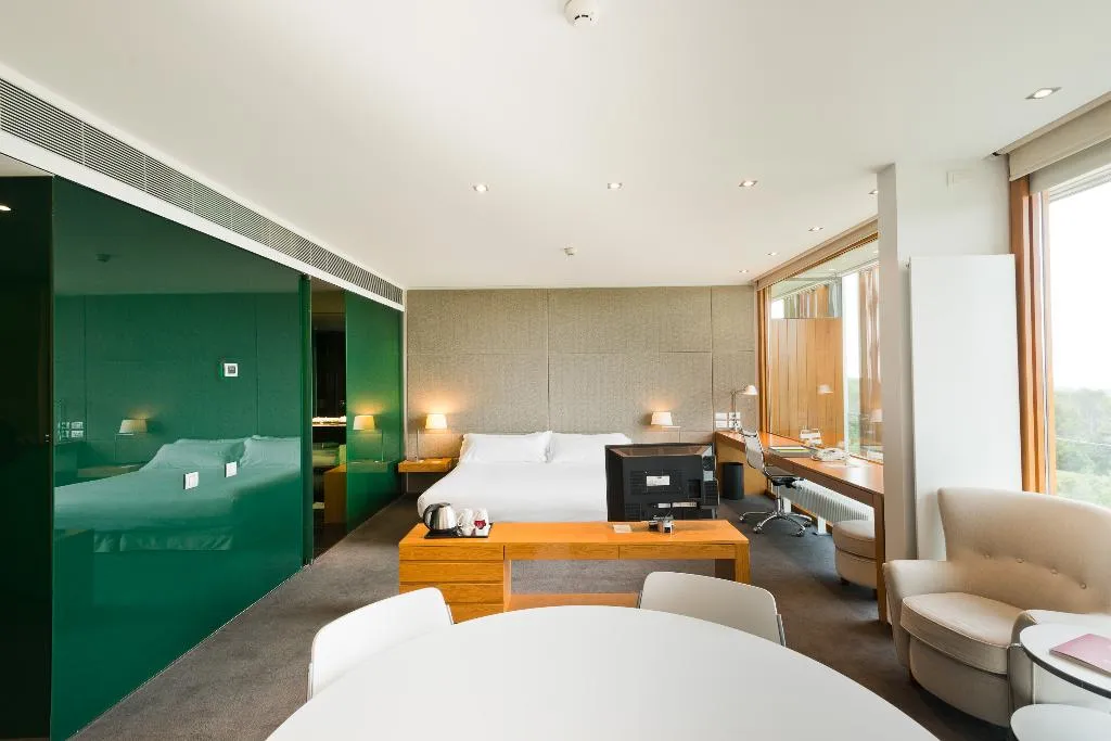 SINGLE DELUXE SUPERIOR Room, La Mola & Conference Center, Barcelona