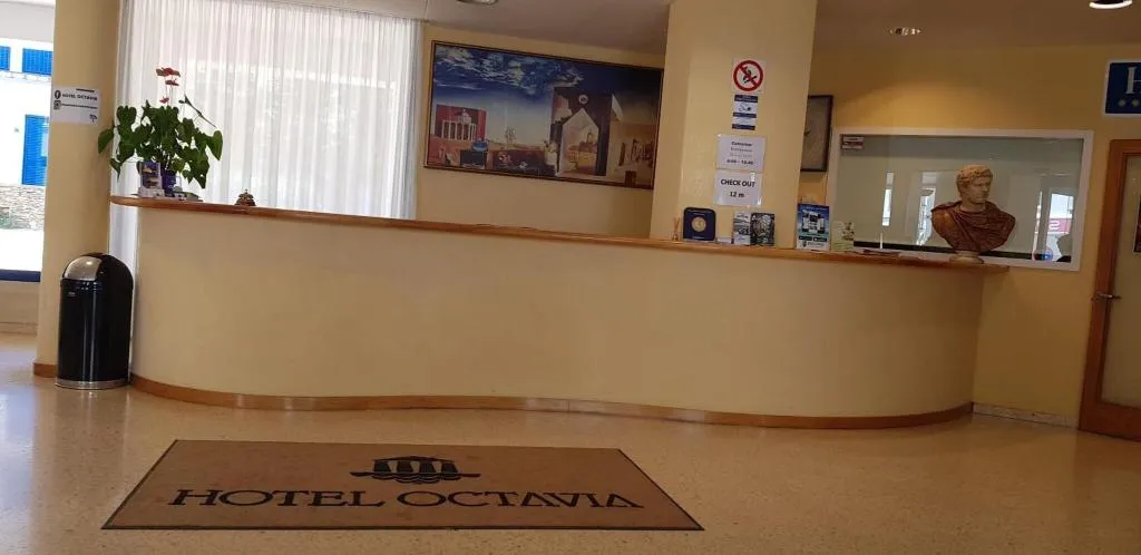 Lobby, hotel octavia Cadaqués, Costa Brava